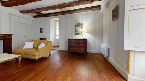Appartement - Sarlat-la-caneda L'Étage Noble : Quand la Forteresse du XIIIe devient Espace d'Apparat – Sarlat Centre. Visite virtuelle sur demande