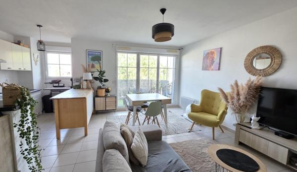 T3 de 67m2 en 2è et dernier étage avec terrasse et parking