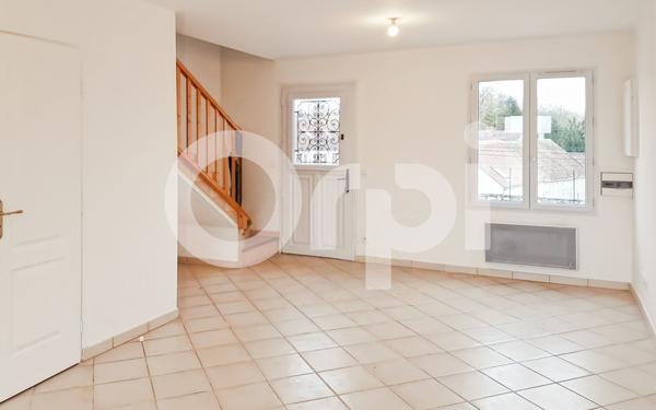 Maison à louer    3 pièces • 50 m2 Ver-sur-Launette