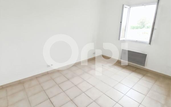 Maison à louer    3 pièces • 50 m2 Ver-sur-Launette