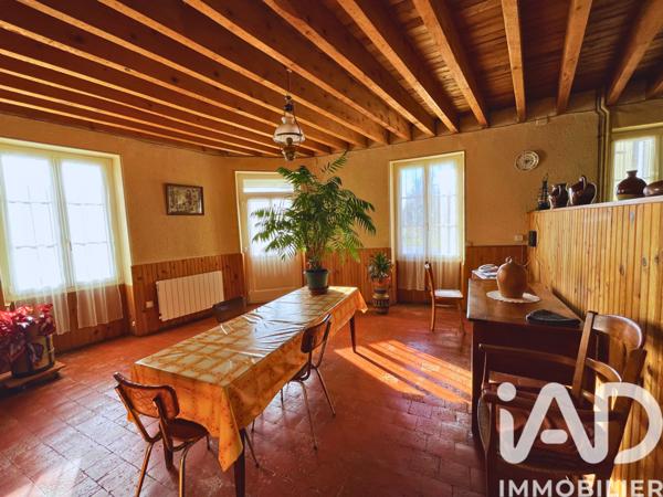 Maison à vendre 7 pièces 198 m² Sainte-Colombe-des-Bois