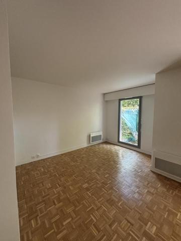 Location Studio 40.01 m² - Courbevoie 92400