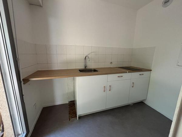 Location Studio 40.01 m² - Courbevoie 92400