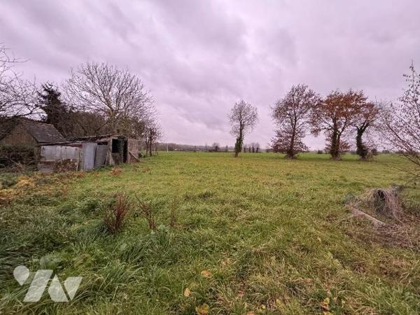 Maison proche de la Baie du Mont Saint Michel.
Une maison à usage d'habitation, comprenant :
...