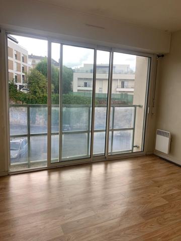 INVESTISSEURS STUDIO PARKING GARE