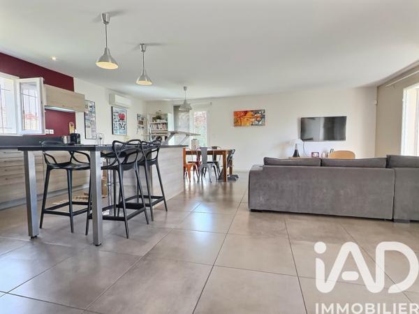 Maison à vendre 5 pièces 135 m² Saint-Martin-de-Crau