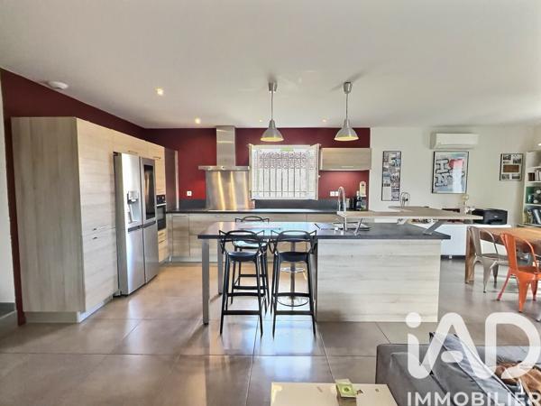 Maison à vendre 5 pièces 135 m² Saint-Martin-de-Crau