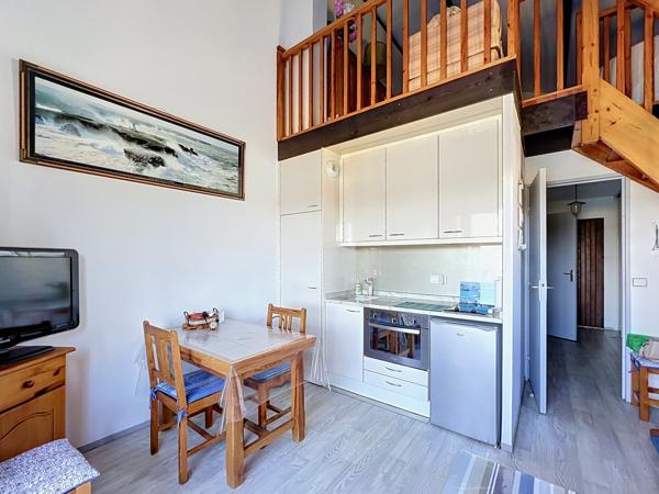 Appartement
         3 pièces
        - 41 m²