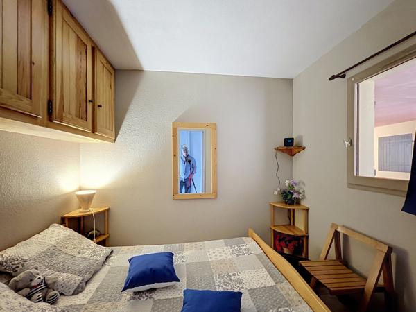 Appartement
         3 pièces
        - 41 m²