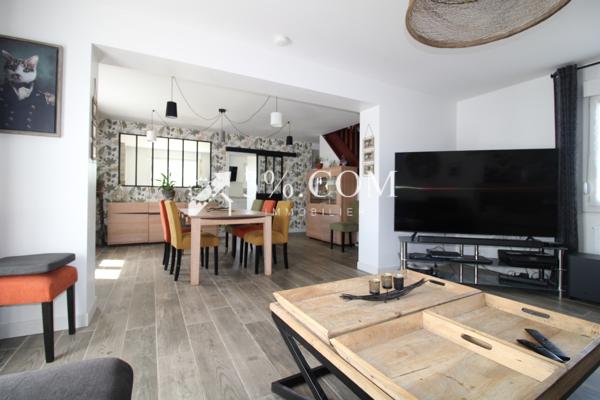 Maison
                                                                                                                                                                                                                                                                                                                        6 pièce(s)                                                                                                                                                                                                          5 chambre(s)                                                                                                                                                                                                          145  m²