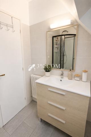 Maison
                                                                                                                                                                                                                                                                                                                        6 pièce(s)                                                                                                                                                                                                          5 chambre(s)                                                                                                                                                                                                          145  m²