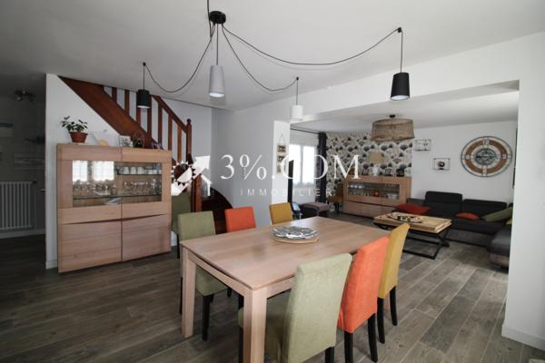 Maison
                                                                                                                                                                                                                                                                                                                        6 pièce(s)                                                                                                                                                                                                          5 chambre(s)                                                                                                                                                                                                          145  m²