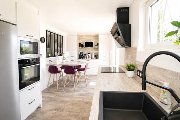 Maison
                                                                                                                                                                                                                                                                                                                        6 pièce(s)                                                                                                                                                                                                          5 chambre(s)                                                                                                                                                                                                          145  m²