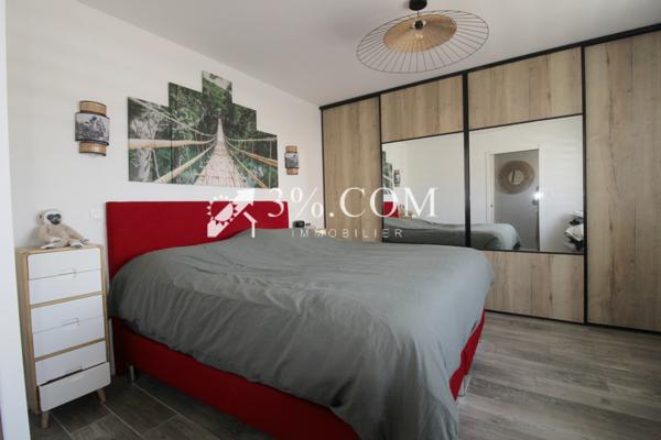 Maison
                                                                                                                                                                                                                                                                                                                        6 pièce(s)                                                                                                                                                                                                          5 chambre(s)                                                                                                                                                                                                          145  m²