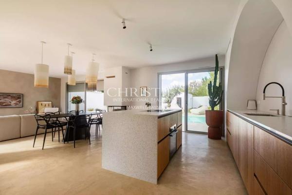TALENCE Bagatelle : MAISON D’ARCHITECTE avec GARAGE, JARDIN et PISCINE