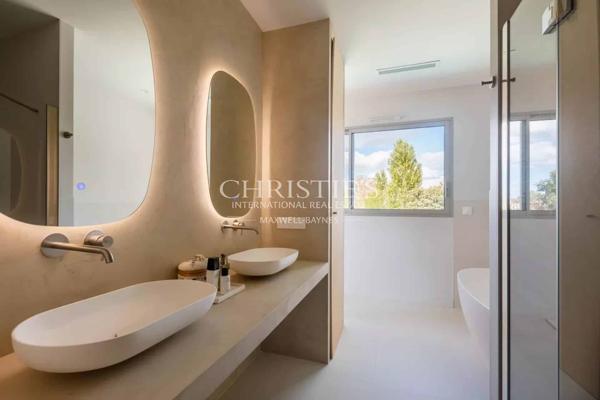 TALENCE Bagatelle : MAISON D’ARCHITECTE avec GARAGE, JARDIN et PISCINE