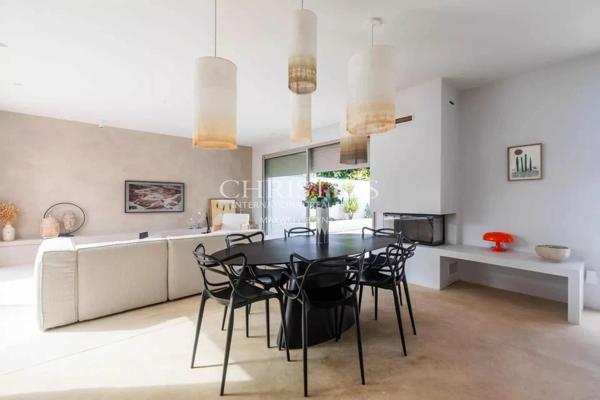 TALENCE Bagatelle : MAISON D’ARCHITECTE avec GARAGE, JARDIN et PISCINE