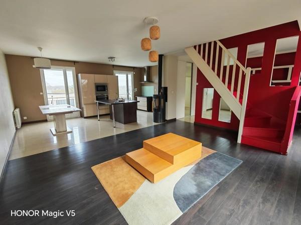 Maison à vendre |  Chargé |  6 pièces | 145 m²