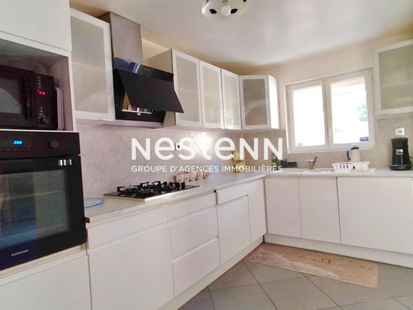 Maison de ville - Nogent Sur Vernisson - 5 pièces 116 m2 - 3 chambres - Grenier aménageable -toit terrasse - jardinet - Atelier - cour - Hangar