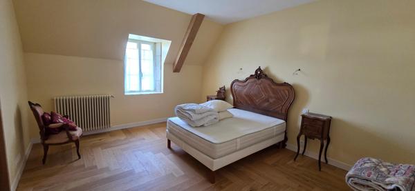 Magnifique Manoir en plein coeur de bourg