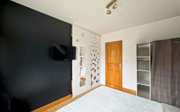 Maison à vendre    4 pièces • 90 m2 Cornille