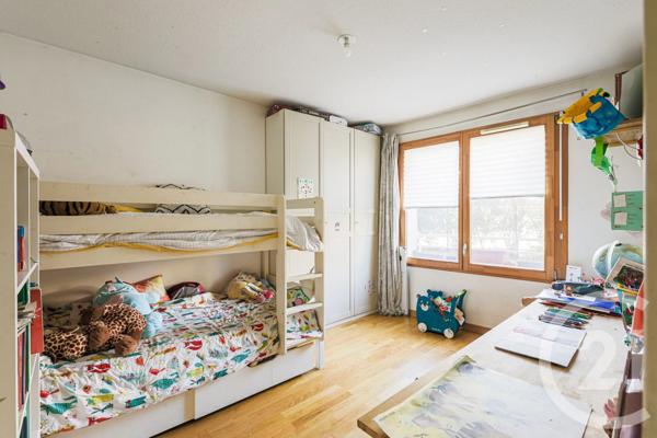 Appartement F4 à vendre  4 pièces - 81 m 2   GRENOBLE  - 38