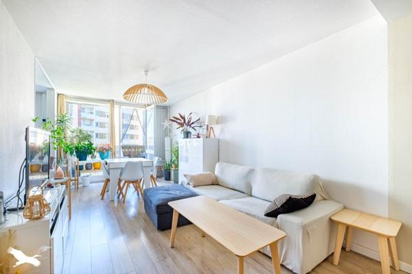 Appartement à vendre |                                       Saint-Priest |                                        3 pièces  |  75 m²