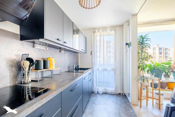 Appartement à vendre |                                       Saint-Priest |                                        3 pièces  |  75 m²