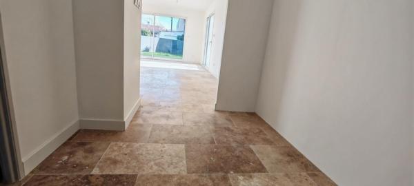 Maison à SAINTES, 17100 - 5 pièces 85m²