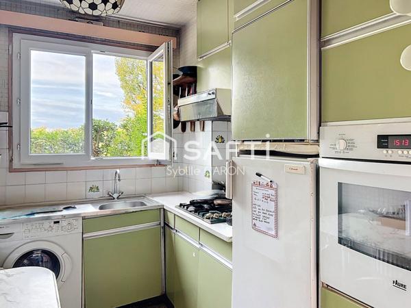 Terrasse de 25 m² -  À 10 min à pied de la gare de Meudon (Ligne N) et de la gare Val Fleury (RER C)