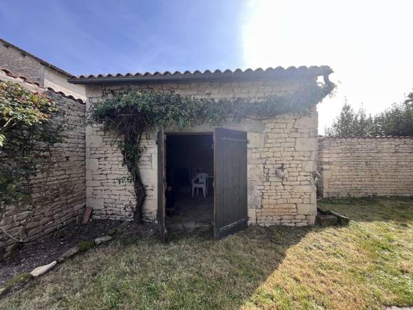 Maison à vendre |  Marcillac-Lanville |  5 pièces | 111 m²