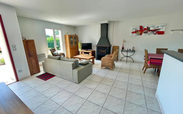 Maison à vendre    4 pièces •  Messanges