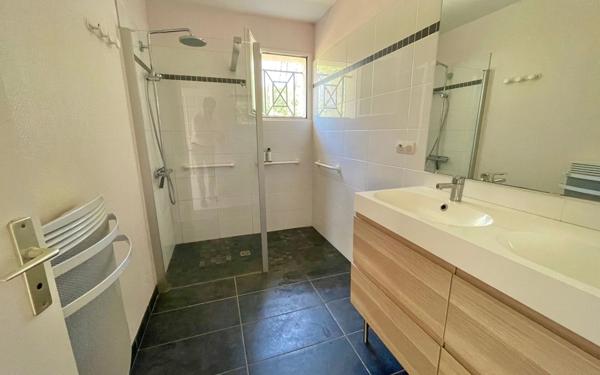 Maison à vendre    4 pièces •  Messanges