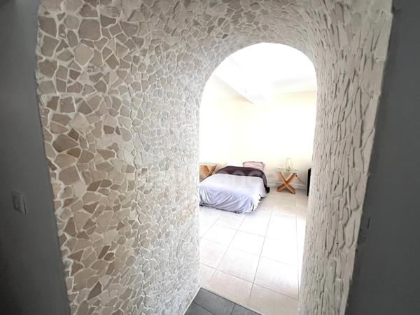 A vendre à Forcalquier - Bel appartement 3 pièces 2 chambres avec terrasse ensoleillée