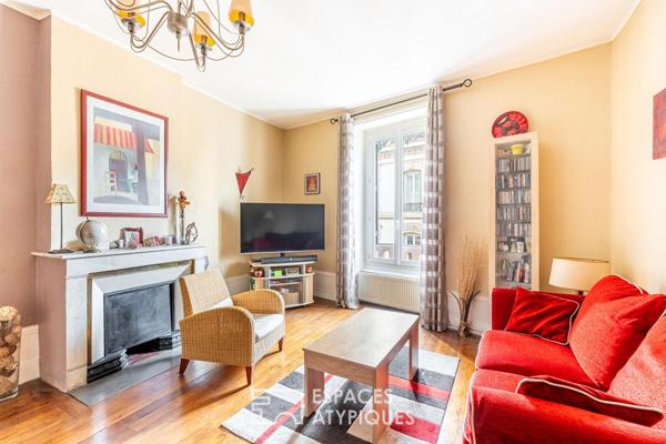 Appartement ancien en plein centre avec jardin, caves et grenier