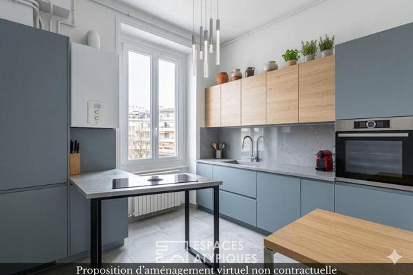 Appartement ancien en plein centre avec jardin, caves et grenier
