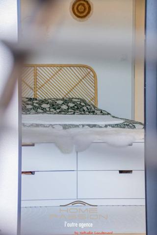 VAUX-SUR-MER  UNE MAISON DE TYPE CITADINE AUX ACCENTS SCANDINAVES