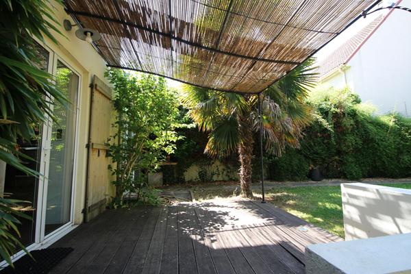 Maison Massy 106 m² environ édifiée sur terrain de 306 m² garage, remise et cave