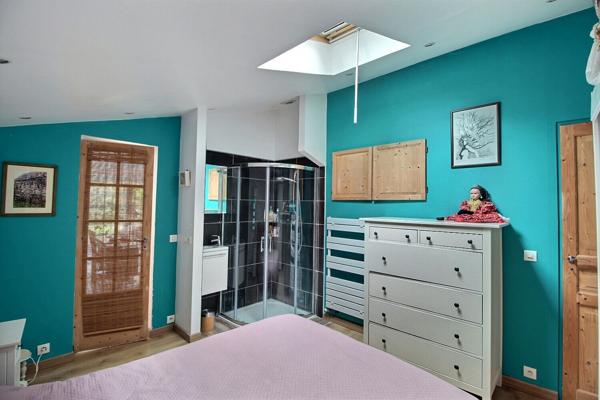 Maison Massy 106 m² environ édifiée sur terrain de 306 m² garage, remise et cave