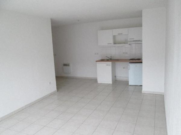 Appartement à louer 3 pièces 56.79m² Bailleul (59270)