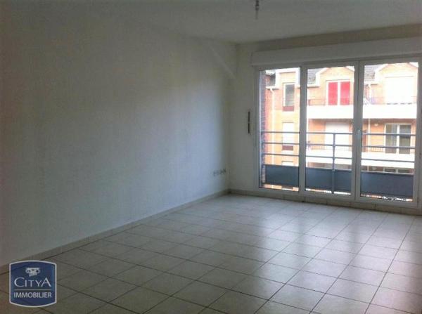 Appartement à louer 3 pièces 56.79m² Bailleul (59270)