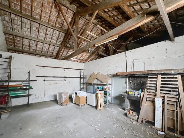 Sud Ardèche – Saint-Paul-le-Jeune (07460) Maison en pierre indépendante – Habitation + local commercial – Terrain 793 m²