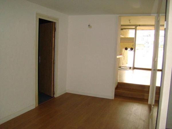 GENCAY CENTRE