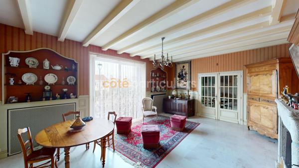 Vente Maison159 m² - 7 Pièces - MORTAGNE SUR SEVRE (85290)