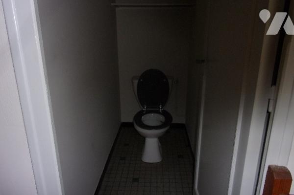 Opportunité investisseur,un ensemble immobilier de 2 appartements de 79m² et 71m² avec garages.