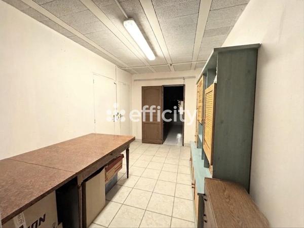 Maison
         5 pièces
        - 168 m² 449 000 € *