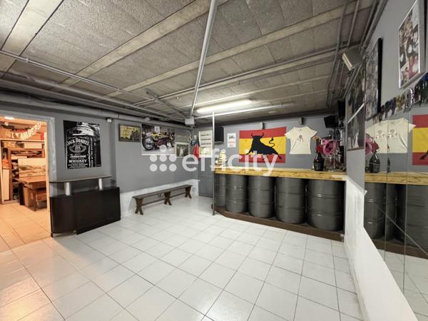Maison
         5 pièces
        - 168 m² 449 000 € *