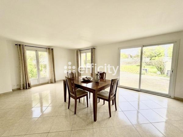 Maison
         5 pièces
        - 168 m² 449 000 € *