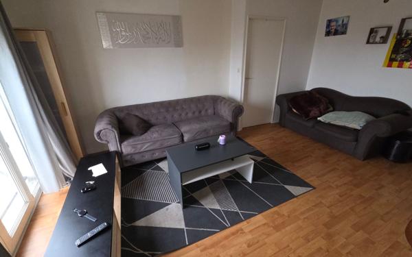 Appartement à vendre    2 pièces •  Vaujours