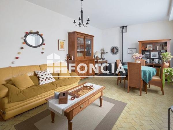 À vendre Local commercial 123.78 m² - Nantes 44000